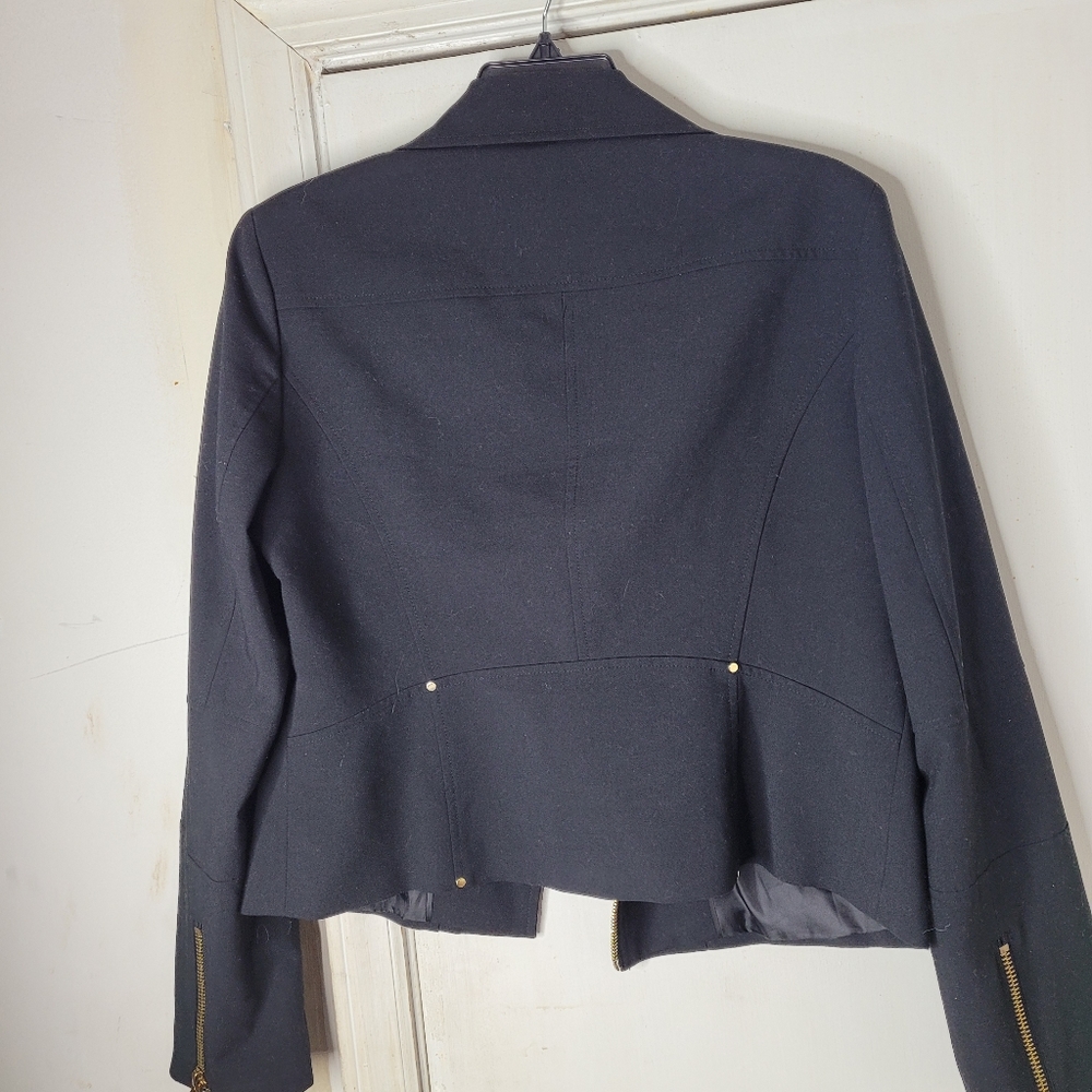 Calvin Klein jacket and skirt suit - Picture 2 of 9
